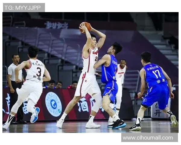 任骏飞引领球队奋勇争先展现篮球精神与团队合作的魅力 任骏飞引领球队奋勇争先展现篮球精神与团队合作的魅力