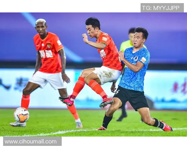 恒大与河北的精彩对决结果揭晓球迷热议比赛亮点与未来展望 恒大与河北的精彩对决结果揭晓球迷热议比赛亮点与未来展望